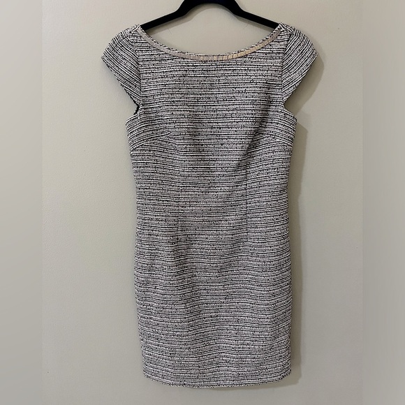 “Laundry” by Shelli Segal Beaded Neck Tweed Dress 0 beaded neckline short dress - Picture 1 of 9